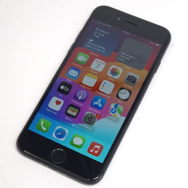 Apple iPhone SE 2020 (Használt, független , 64 GB, 3 GB RAM, Fekete) - Image 3