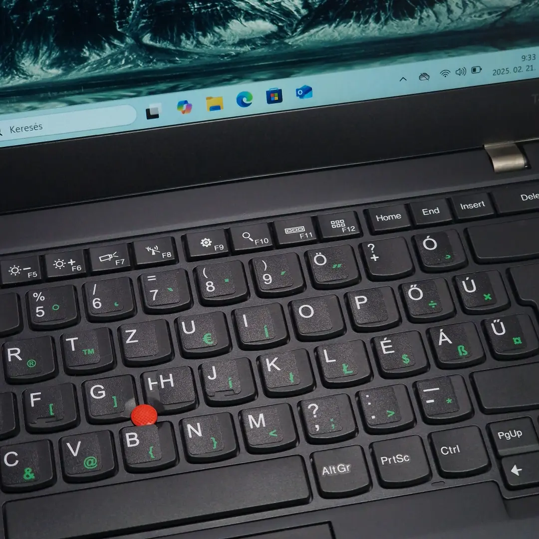 Lenovo ThinkPad T460s 14" (Intel Core i5 6300U, 16 GB RAM, 256 GB SSD ) fekete - Image 3