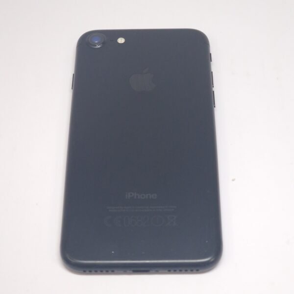 Apple iPhone 7 (használt, független , 32 GB, 2 GB RAM, fekete ) - Image 7