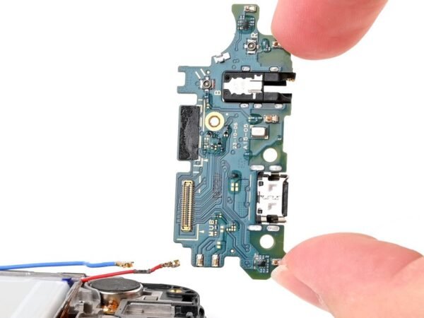Samsung Galaxy A15 5G Töltőcsatlakozóport panel csere