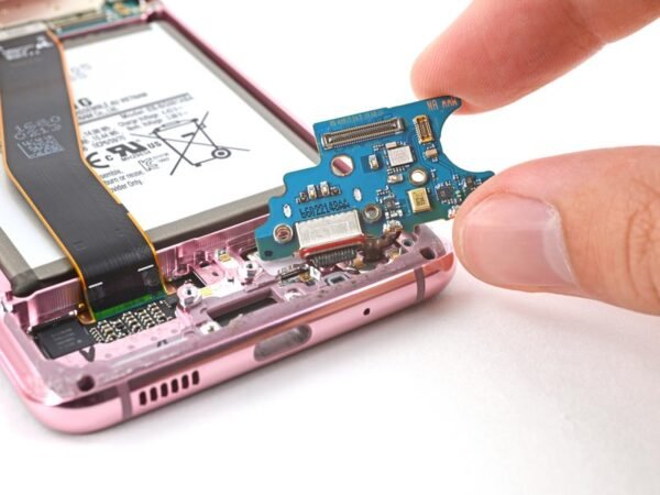 Samsung Galaxy S20+ Töltőcsatlakozóport panel csere