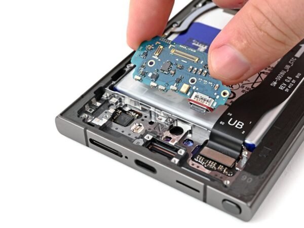 Samsung Galaxy S24 Ultra Töltőcsatlakozóport panel csere