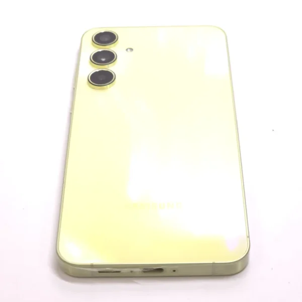 Samsung Galaxy A55 5G (használt, független, 128 GB, 8 GB RAM, sárga) - Image 6