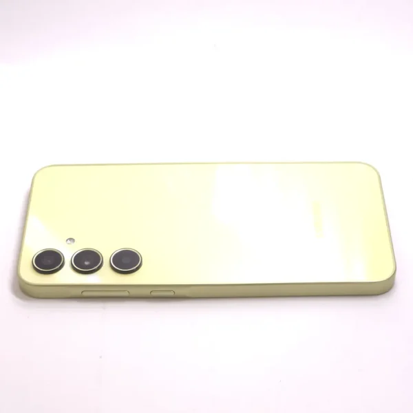 Samsung Galaxy A35 (használt, független, 128  GB, 6 GB RAM, sárga) - Image 4