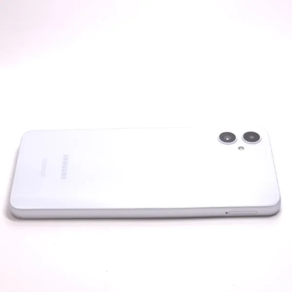 Samsung Galaxy A05 (használt, független, 64 GB, 4 GB RAM, ezüst) - Image 6