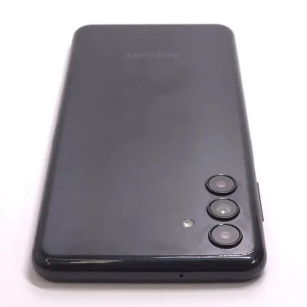 Samsung Galaxy A04S (használt, független, 64 GB, 4 GB RAM, fekete ) - Image 2