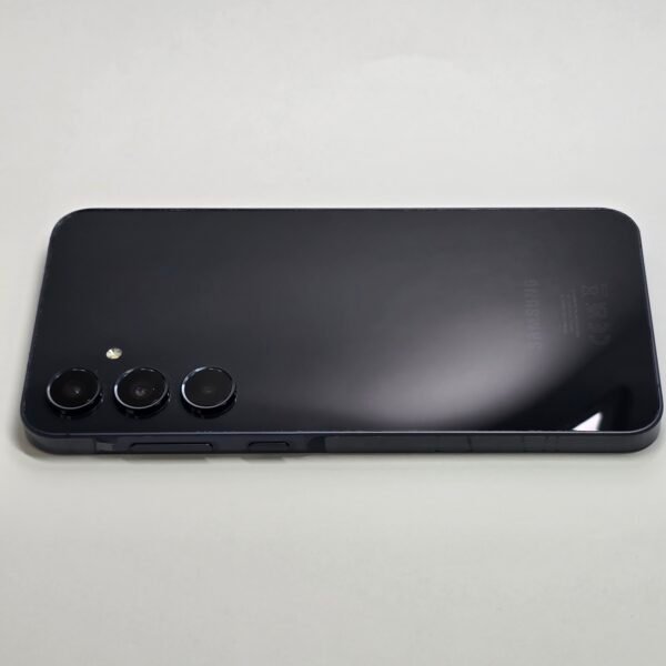 Samsung Galaxy A55 5G (használt, független, 128 GB, 8 GB RAM, kék) - Image 4