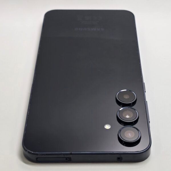 Samsung Galaxy A55 5G (használt, független, 128 GB, 8 GB RAM, kék) - Image 7