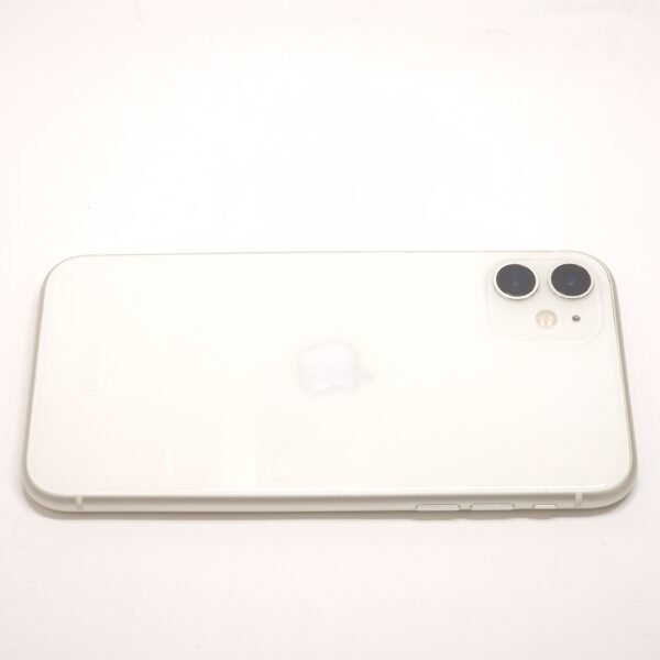 Apple iPhone 11 (használt, Független, 64 GB, 4 GB RAM, Fehér ) - Image 3
