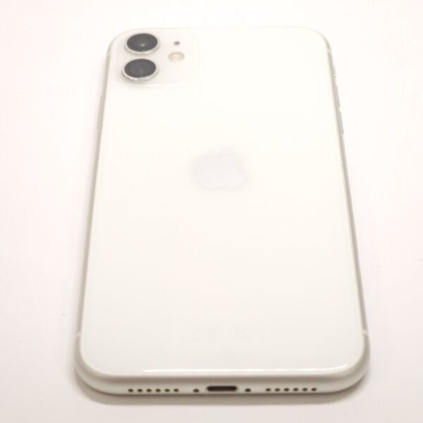 Apple iPhone 11 (használt, Független, 64 GB, 4 GB RAM, Fehér ) - Image 4