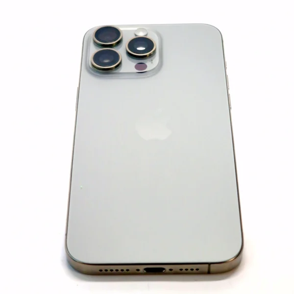 Apple  iPhone 15 Pro Max (használt, független , 256 GB, 8 GB RAM, Natúr Titánium) - Image 7