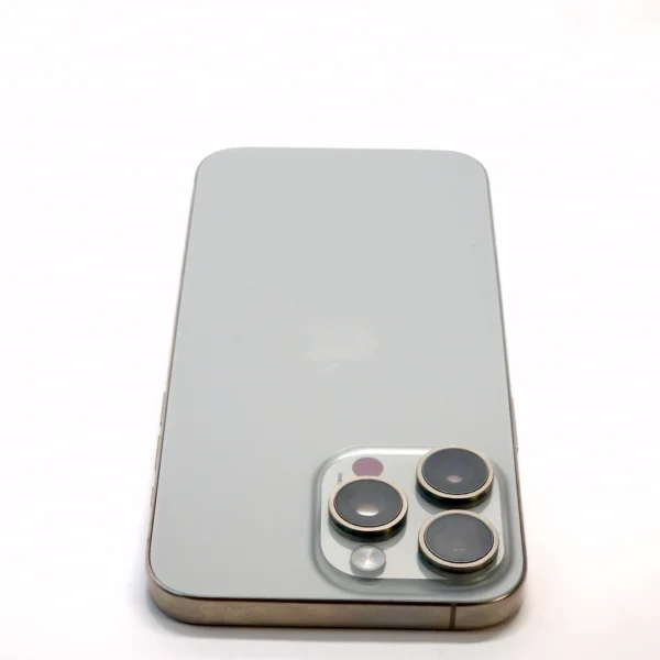 Apple  iPhone 15 Pro Max (használt, független , 256 GB, 8 GB RAM, Natúr Titánium) - Image 2